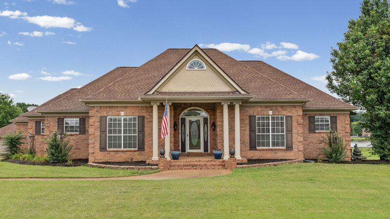 1975 Green Village Dr Hernando MS Photo